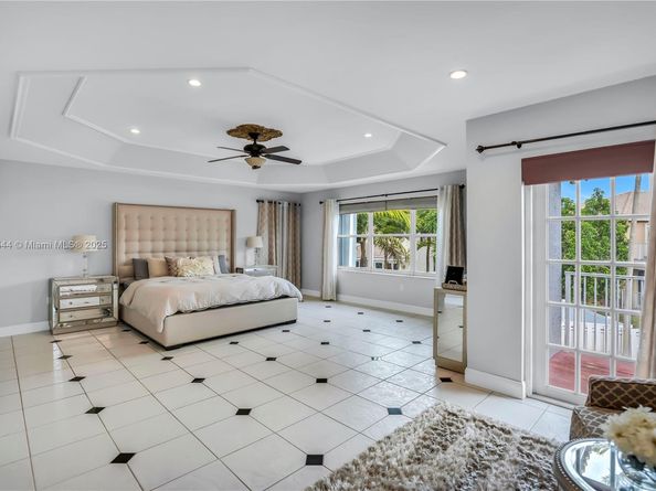 15862 SW 24th St, Miramar FL 33027