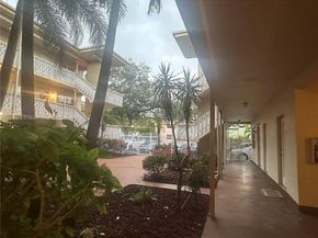 1958 Monroe St 102, Hollywood FL 33020