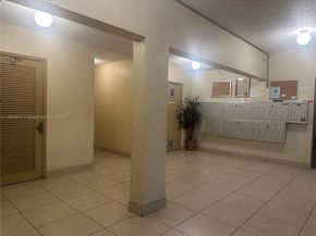 1958 Monroe St 102, Hollywood FL 33020