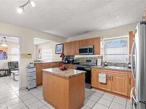 911 NW 22nd Pl, Miami FL 33125