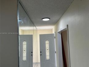 911 NW 22nd Pl, Miami FL 33125