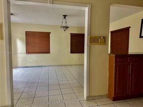 911 NW 22nd Pl, Miami FL 33125