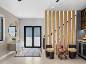 1077 Golden Cane Dr, Weston FL 33327