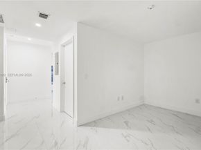 700 NE 24TH St 4102, Miami FL 33137