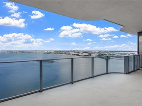 700 NE 24TH St 4102, Miami FL 33137