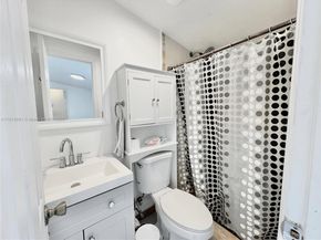 2462 NW 62nd Ter, Margate FL 33063