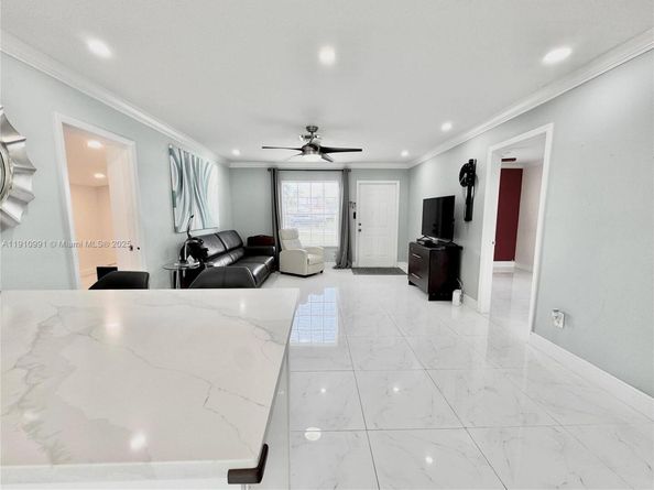 2462 NW 62nd Ter, Margate FL 33063