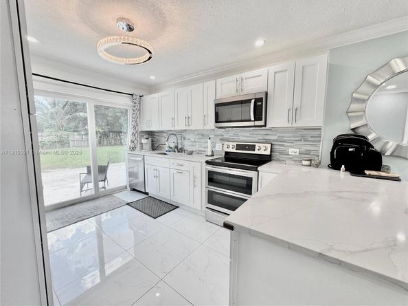 2462 NW 62nd Ter, Margate FL 33063