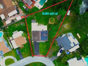 2462 NW 62nd Ter, Margate FL 33063