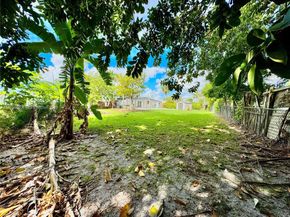 2462 NW 62nd Ter, Margate FL 33063