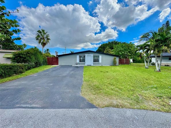 2462 NW 62nd Ter, Margate FL 33063