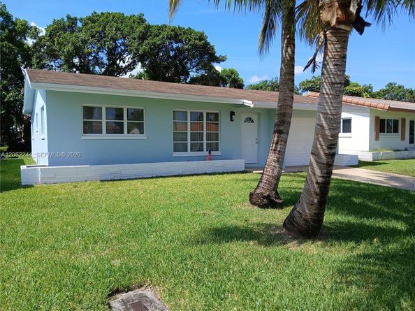 4502 NW 46 St, Tamarac FL 33319