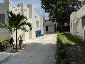 1670 SW 11th Ter, Miami FL 33135