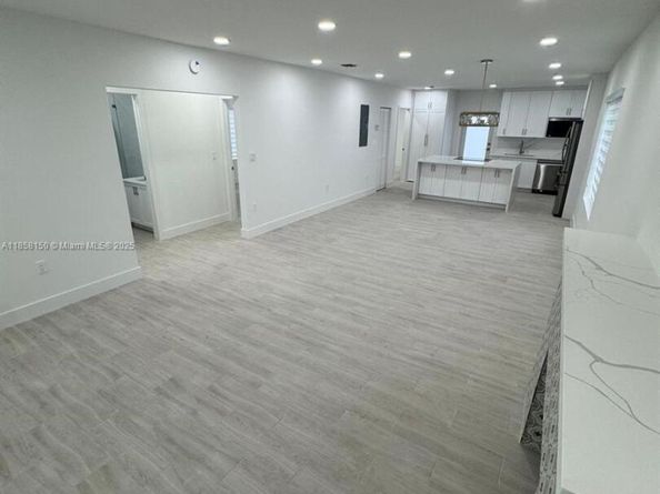 1670 SW 11th Ter, Miami FL 33135