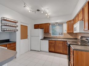 80 NE 48th St, Oakland Park FL 33334