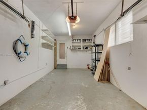 80 NE 48th St, Oakland Park FL 33334