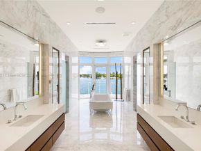 271 N Hibiscus Dr, Miami Beach FL 33139
