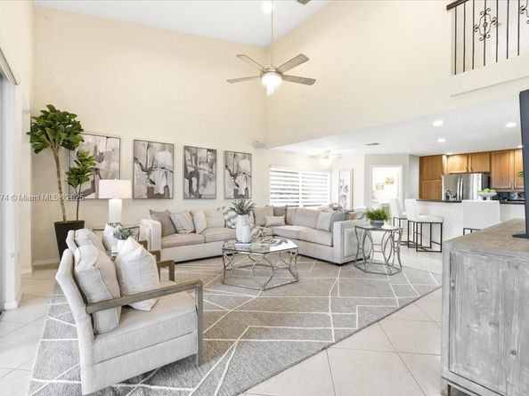 13931 NW 19th St, Pembroke Pines FL 33028