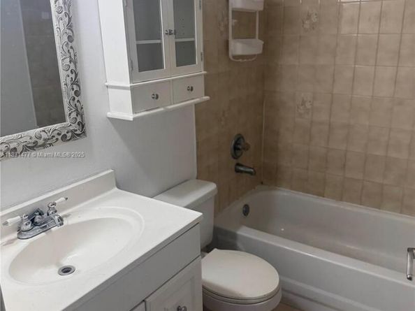 5046 SW 145th Ave, Miami FL 33175