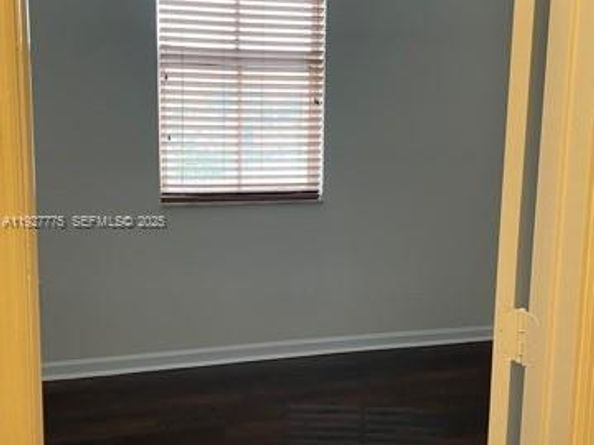 11201 NW 83rd St 205, Doral FL 33178