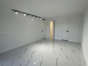 20610 NE 7th Ct, Miami FL 33179