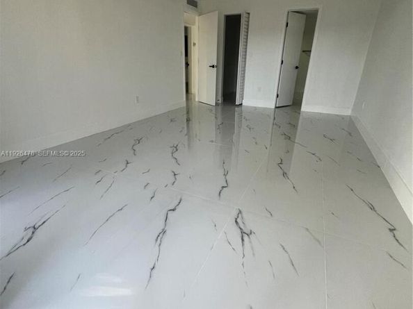 20610 NE 7th Ct, Miami FL 33179