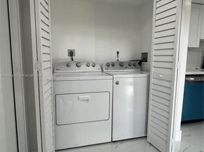 20610 NE 7th Ct, Miami FL 33179