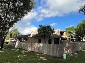 20610 NE 7th Ct, Miami FL 33179