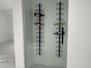 20610 NE 7th Ct, Miami FL 33179