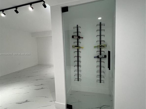 20610 NE 7th Ct, Miami FL 33179