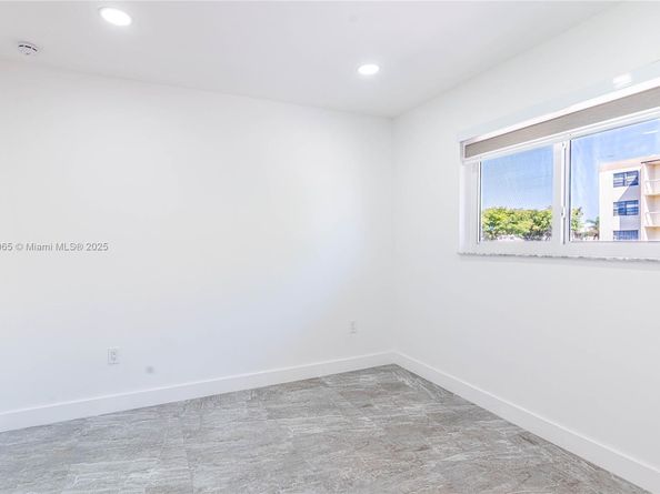 13900 SW 65th Ter 9, Miami FL 33183