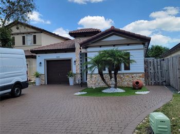 405 NE 25th Ter