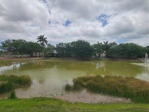 405 NE 25th Ter, Homestead FL 33033