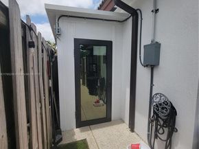 405 NE 25th Ter, Homestead FL 33033