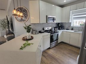 405 NE 25th Ter, Homestead FL 33033