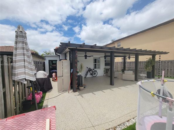 405 NE 25th Ter, Homestead FL 33033