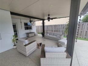 405 NE 25th Ter, Homestead FL 33033