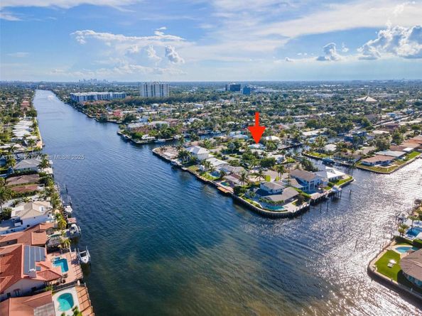 2719 SE 11th St, Pompano Beach FL 33062