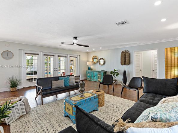 2719 SE 11th St, Pompano Beach FL 33062