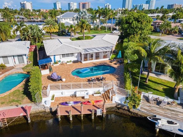 2719 SE 11th St, Pompano Beach FL 33062