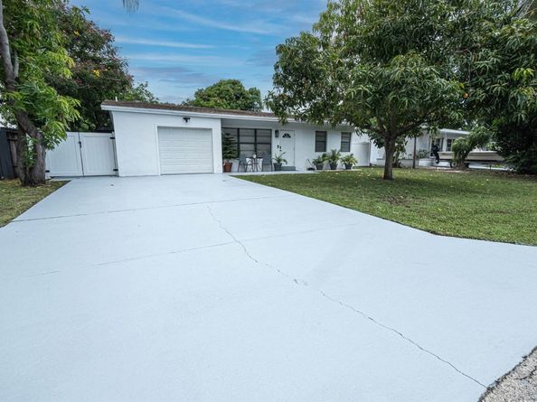 1561 NE 30TH Court, Pompano Beach FL 33064