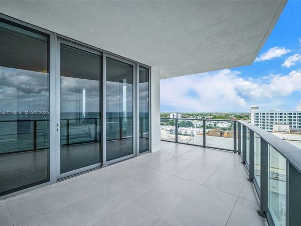 1116 N Ocean Blvd 1106, Pompano Beach FL 33062