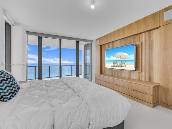 1116 N Ocean Blvd 1106, Pompano Beach FL 33062