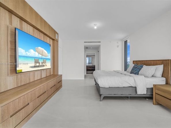 1116 N Ocean Blvd 1106, Pompano Beach FL 33062