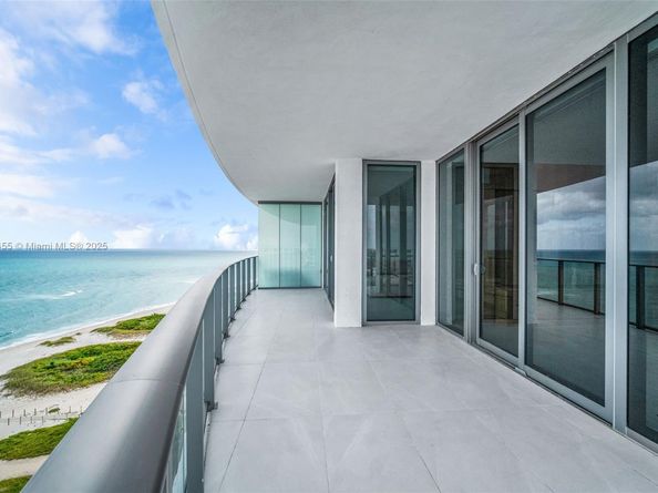 1116 N Ocean Blvd 1106, Pompano Beach FL 33062