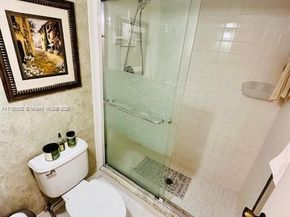 559 N University Dr 39, Plantation FL 33324