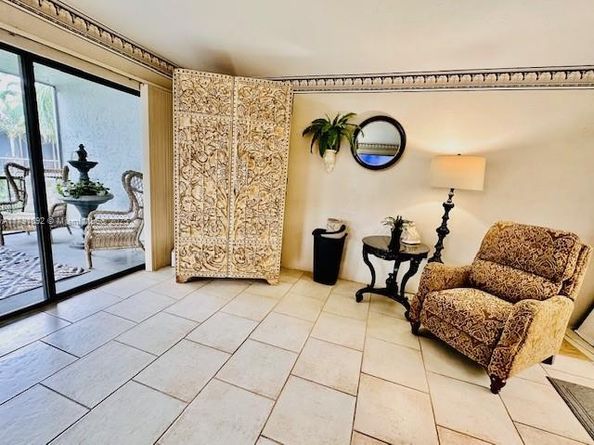 559 N University Dr 39, Plantation FL 33324