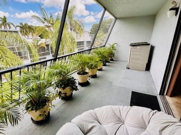 559 N University Dr 39, Plantation FL 33324