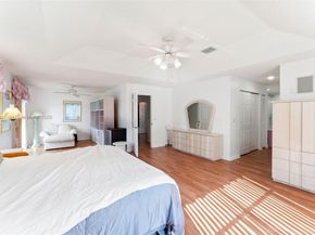 1008 NW 180th Ave, Pembroke Pines FL 33029