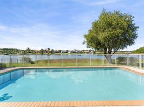 1008 NW 180th Ave, Pembroke Pines FL 33029